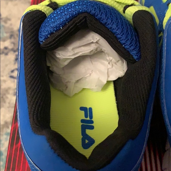 Fila Escaloght kids sizes available - Picture 7 of 11